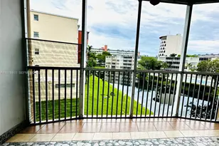 1690 NE 191st St, Miami, FL 33179 - Photo 3