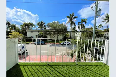 8305 Crespi Blvd #2D, Miami Beach, FL 33141 - Photo 15