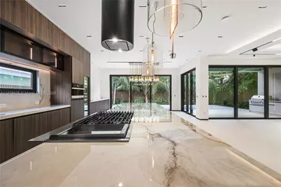 713 SE 6th St, Fort Lauderdale, FL 33301 - Photo 9