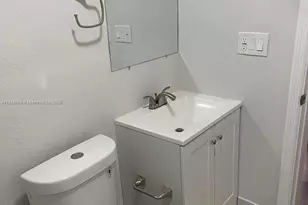 5311 NE 10th Ave, Deerfield Beach, FL 33064 - Photo 5