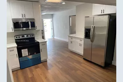 5311 NE 10th Ave, Deerfield Beach, FL 33064 - Photo 3