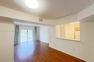 9340 Fontainebleau Blvd, Miami, FL 33172 - Photo 9