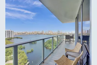 16385 Biscayne Blvd #2107, North Miami Beach, FL 33160 - Photo 19