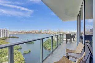 16385 Biscayne Blvd, North Miami Beach, FL 33160 - Photo 19