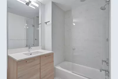 16385 Biscayne Blvd #2107, North Miami Beach, FL 33160 - Photo 31