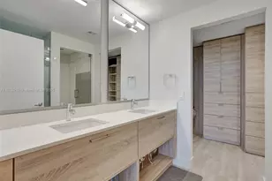 16385 Biscayne Blvd, North Miami Beach, FL 33160 - Photo 29