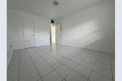 325 Ocean Dr #506, Miami Beach, FL 33139 - Photo 13
