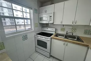 325 Ocean Dr, Miami Beach, FL 33139 - Photo 9