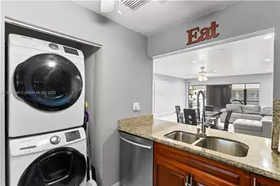 177 W Laurel #1107, Margate, FL 33063 - Photo 27