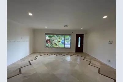 1107 NE 8th St, Hallandale Beach, FL 33009 - Photo 3