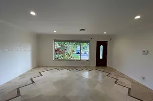 1107 NE 8th St, Hallandale Beach, FL 33009 - Photo 3