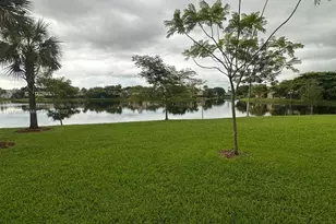 9777 Nob Hill Ct, Sunrise, FL 33351 - Photo 25