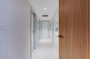 465 Brickell Ave, Miami, FL 33131 - Photo 31