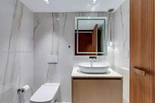 465 Brickell Ave, Miami, FL 33131 - Photo 35