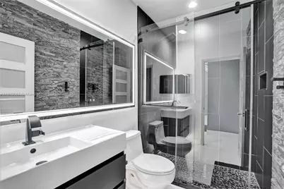 1321 SW 102nd Ave, Pembroke Pines, FL 33025 - Photo 11