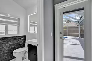 1321 SW 102nd Ave, Pembroke Pines, FL 33025 - Photo 43