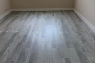 901 NE 14th Ave, Hallandale Beach, FL 33009 - Photo 7