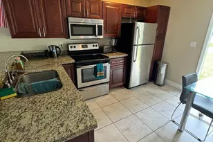 483 NW 19th St, Miami, FL 33136 - Photo 9