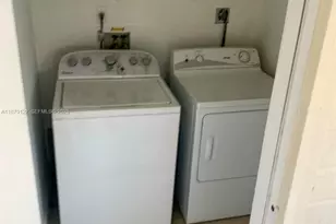 468 NE 206th Ln, Miami, FL 33179 - Photo 35