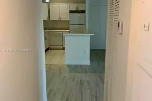 468 NE 206th Ln, Miami, FL 33179 - Photo 23