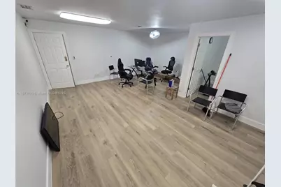 2460 NW 17th Ln #6, Pompano Beach, FL 33064 - Photo 5