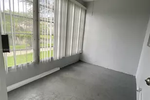 5102 NW 36th St, Lauderdale Lakes, FL 33319 - Photo 15