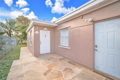 115 NW 28th Ave #1, Fort Lauderdale, FL 33311 - Photo 3