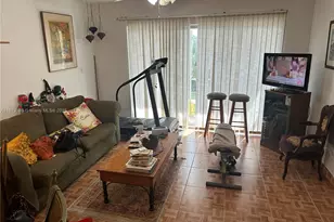 3040 NE 16th Ave, Oakland Park, FL 33334 - Photo 13