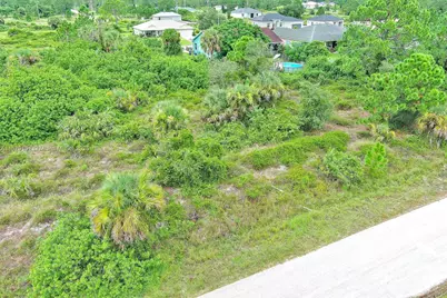 928 Norfolk Ave S, Lehigh Acres, FL 33974 - Photo 3