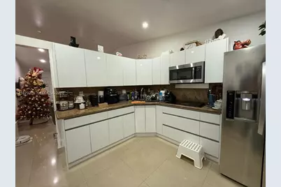 17652 NW 76th Ct, Hialeah, FL 33015 - Photo 17