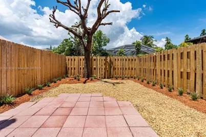 9135 SW 203rd Ter, Cutler Bay, FL 33189 - Photo 27