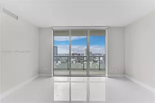 50 Biscayne Blvd, Miami, FL 33132 - Photo 17