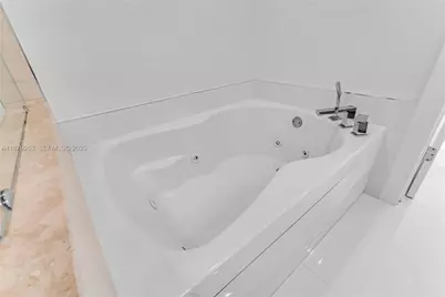 50 Biscayne Blvd #3601, Miami, FL 33132 - Photo 13