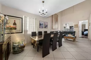 1251 Johnson Ct, Hollywood, FL 33019 - Photo 3