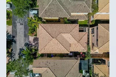 1251 Johnson Ct, Hollywood, FL 33019 - Photo 25