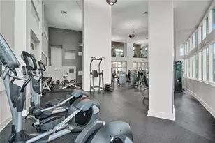 1900 N Bayshore Dr, Miami, FL 33132 - Photo 17