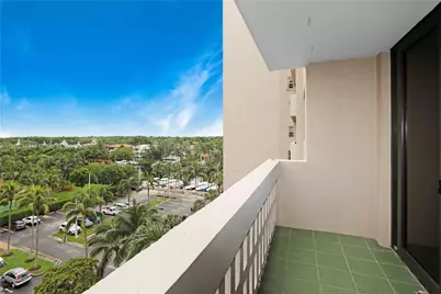 90 Edgewater Dr #718, Coral Gables, FL 33133 - Photo 13