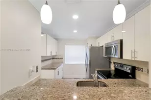 17367 SW 140th Ct, Miami, FL 33177 - Photo 7