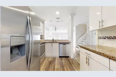 17367 SW 140th Ct, Miami, FL 33177 - Photo 9