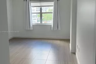 400 Kings Point Dr, Sunny Isles Beach, FL 33160 - Photo 7