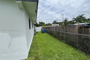 5724 SW 18th St, West Park, FL 33023 - Photo 49