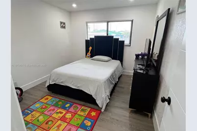 5724 SW 18th St, West Park, FL 33023 - Photo 25
