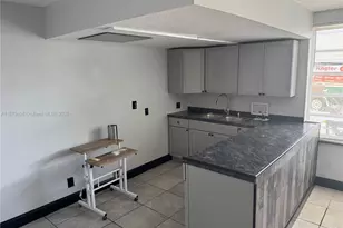 2435 N Dixie Hwy, Wilton Manors, FL 33305 - Photo 3