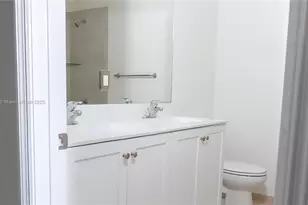 3343 W 100th Terrace, Hialeah, FL 33018 - Photo 23