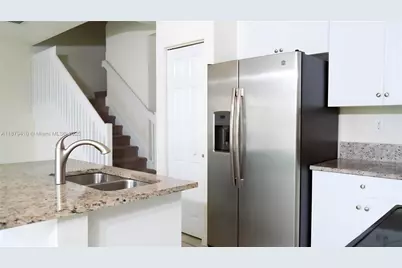 3343 W 100th Ter, Hialeah, FL 33018 - Photo 19