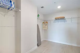 3900 Biscayne Blvd, Miami, FL 33137 - Photo 9