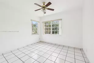 1121 SW 36th Ave, Miami, FL 33135 - Photo 11