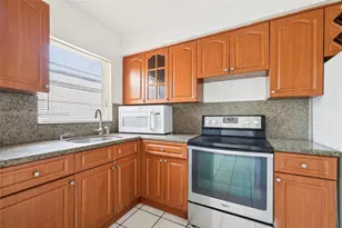 1121 SW 36th Ave, Miami, FL 33135 - Photo 17