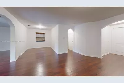15460 SW 176th Ln, Miami, FL 33187 - Photo 3