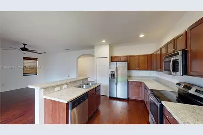 15460 SW 176th Ln, Miami, FL 33187 - Photo 9